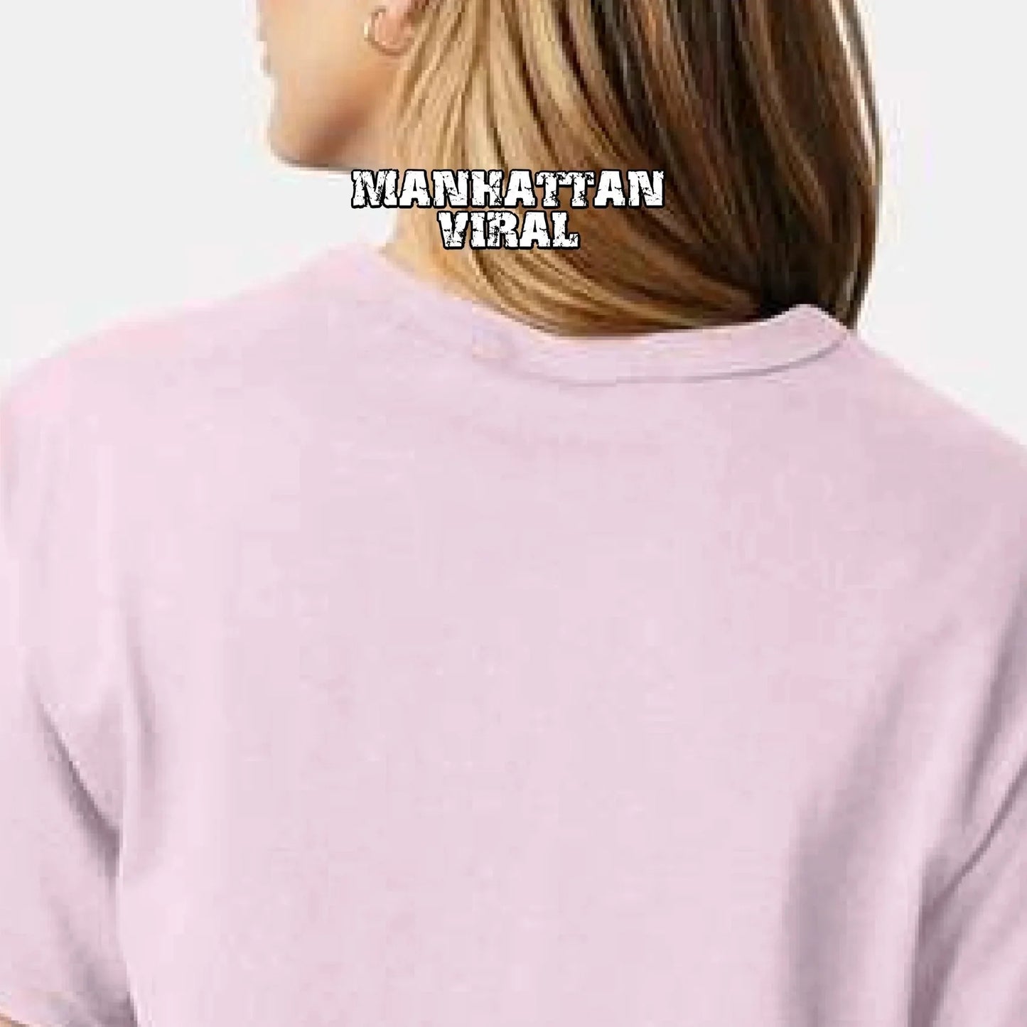 She Loves It! Women's NYC Tee - Manhattan Viral Streetwear - Manhattan Viral
